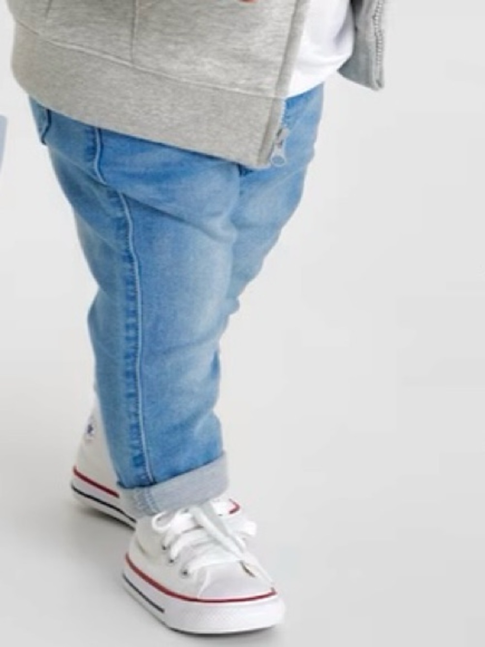 5/$30💥Gap Skinny Fit Jeans, Toddler Unisex, Medium Blue Denim, Whiskers & Fades